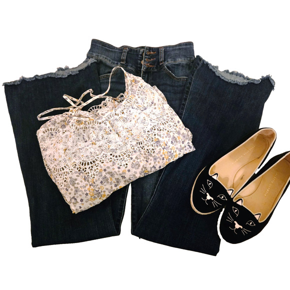 Alter'd State bell bottom y2k jeans with frayed bottom high rise size 26 - Picture 12 of 15